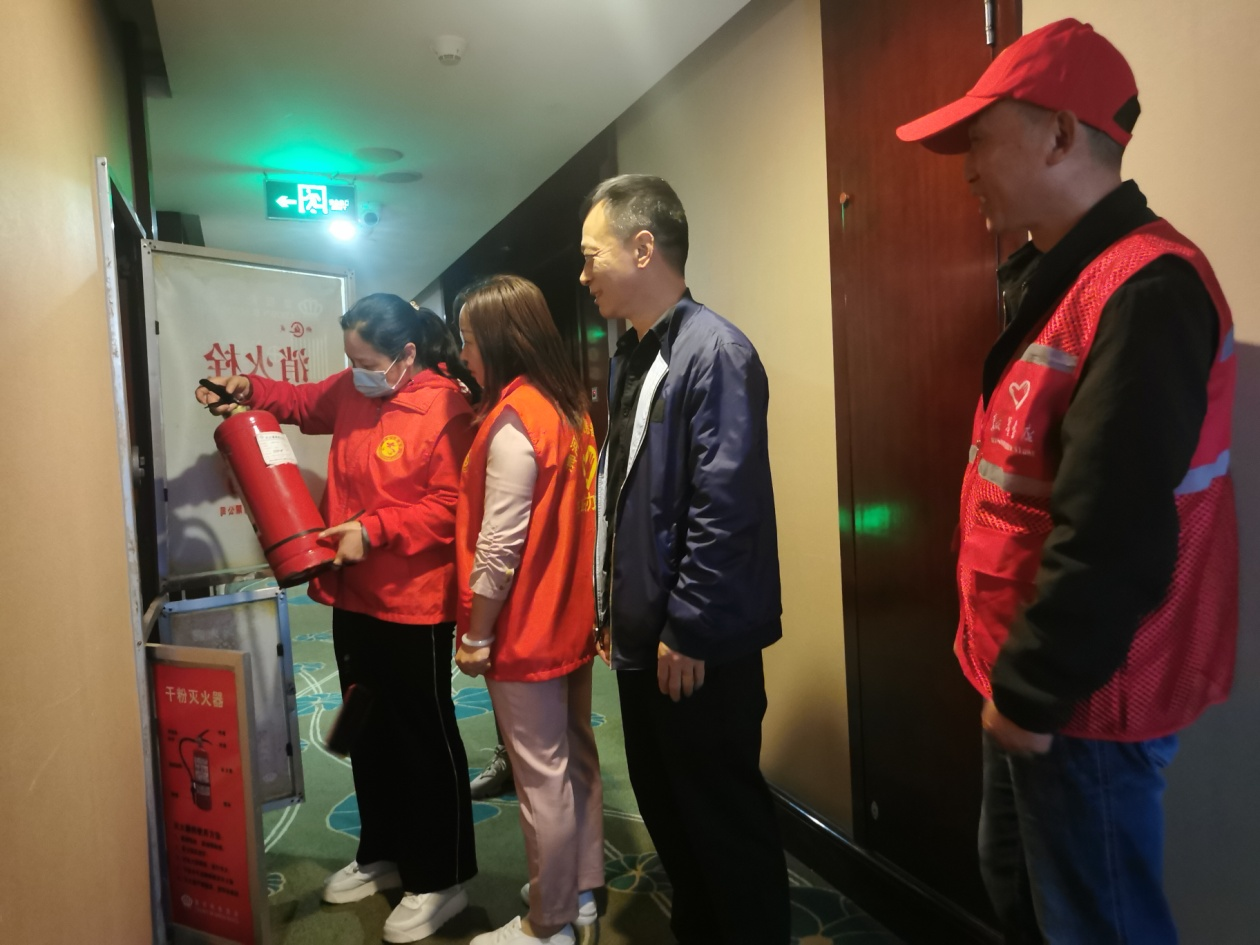 信阳市浉河区车站街道办事处纪工委：多措并举加强联动 形成消防安全“防护网”