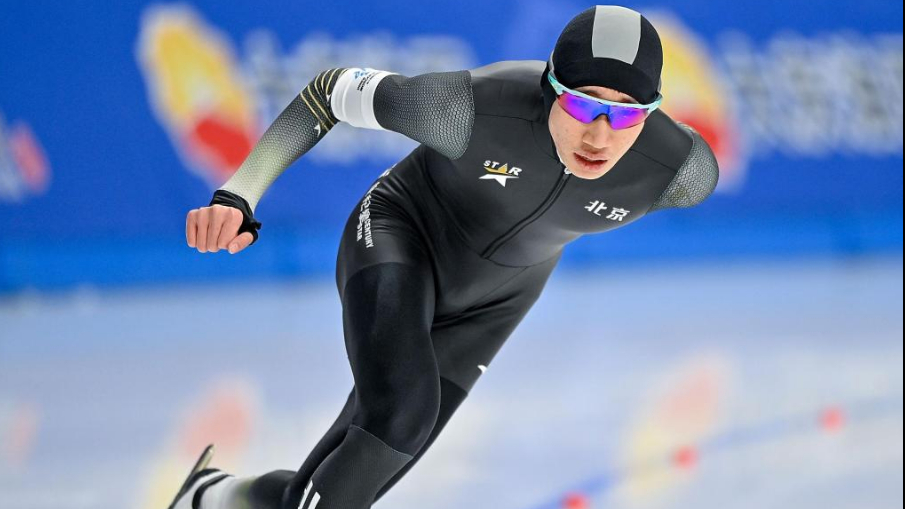 “十四冬”：速滑赛场新星闪耀