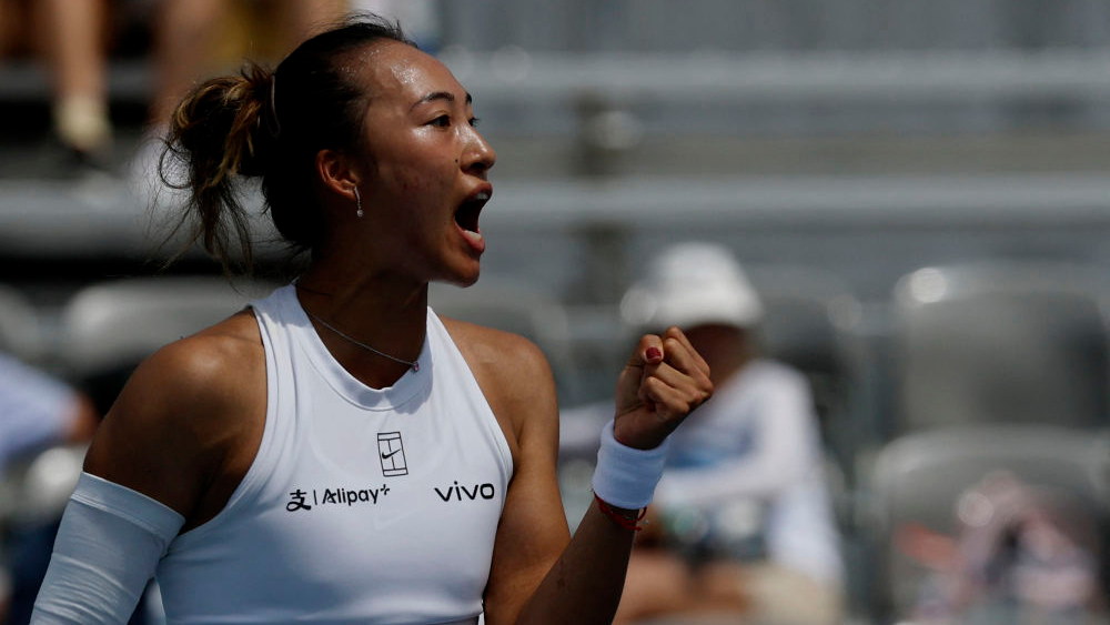 郑钦文首进WTA1000迈阿密站女单八强