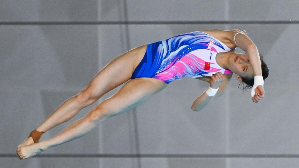 全国跳水冠军赛：陈芋汐10米台强势夺金