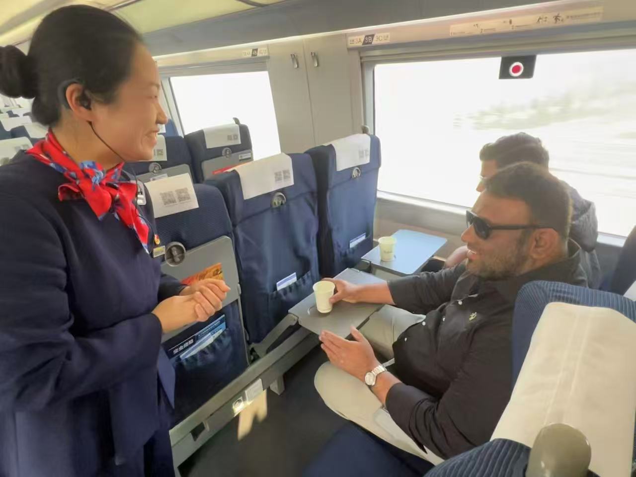 20251220_115805_770716.jpg 微信图片_20251220114720.jpg