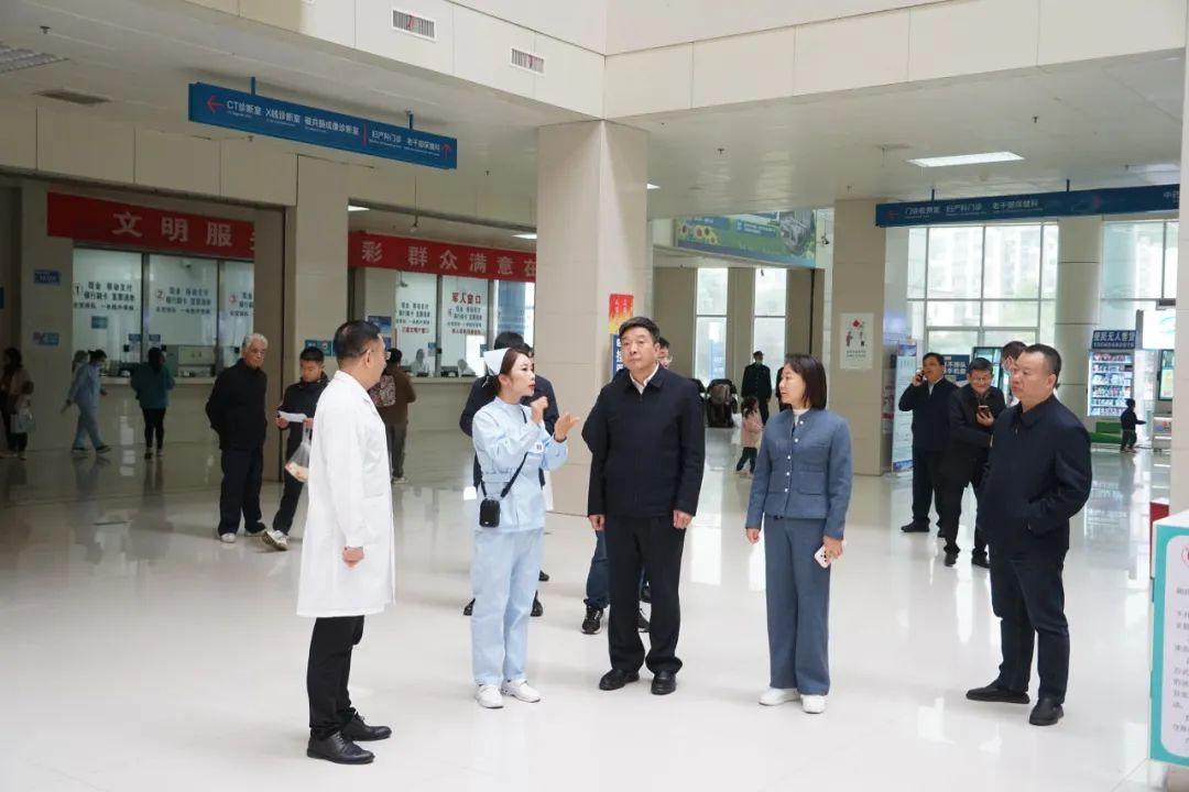 河南省卫健委领导莅临商城县人民医院指导工作