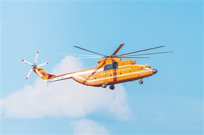 郑州上街机场首迎世界最大直升机Mi-26